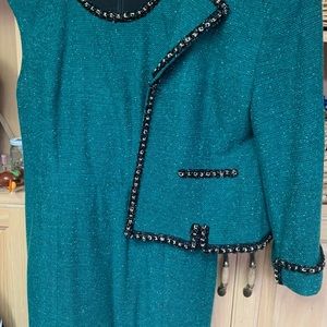 WANTED: 👀 4 VESPUCCI- 90’s brand size 44